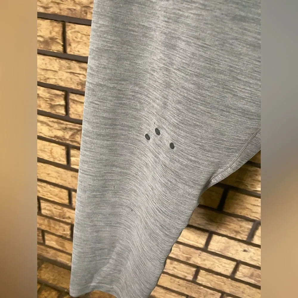 Grey‎ Nike leggings